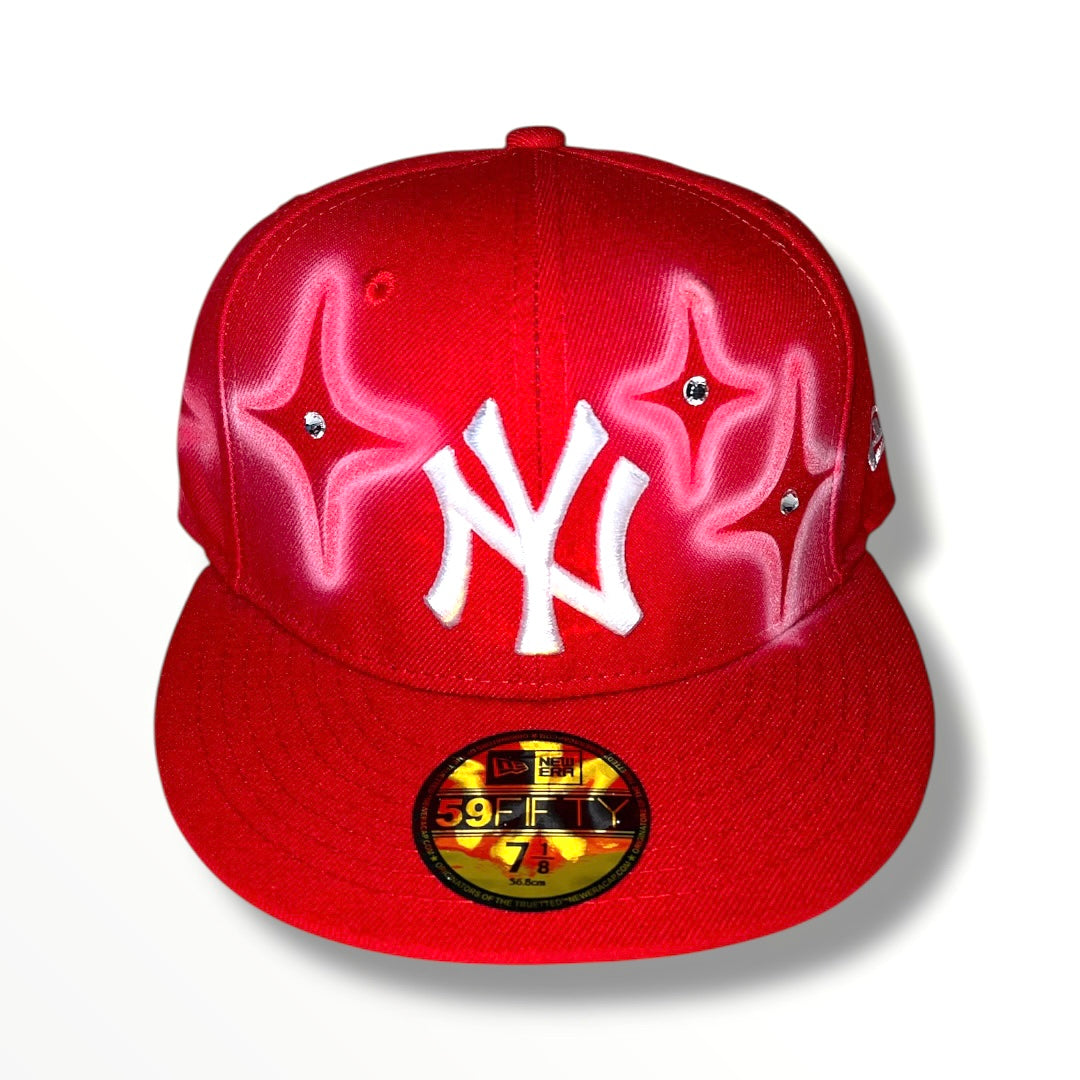 AIRBRUSHED STAR RED YANKEE FITTED CAP